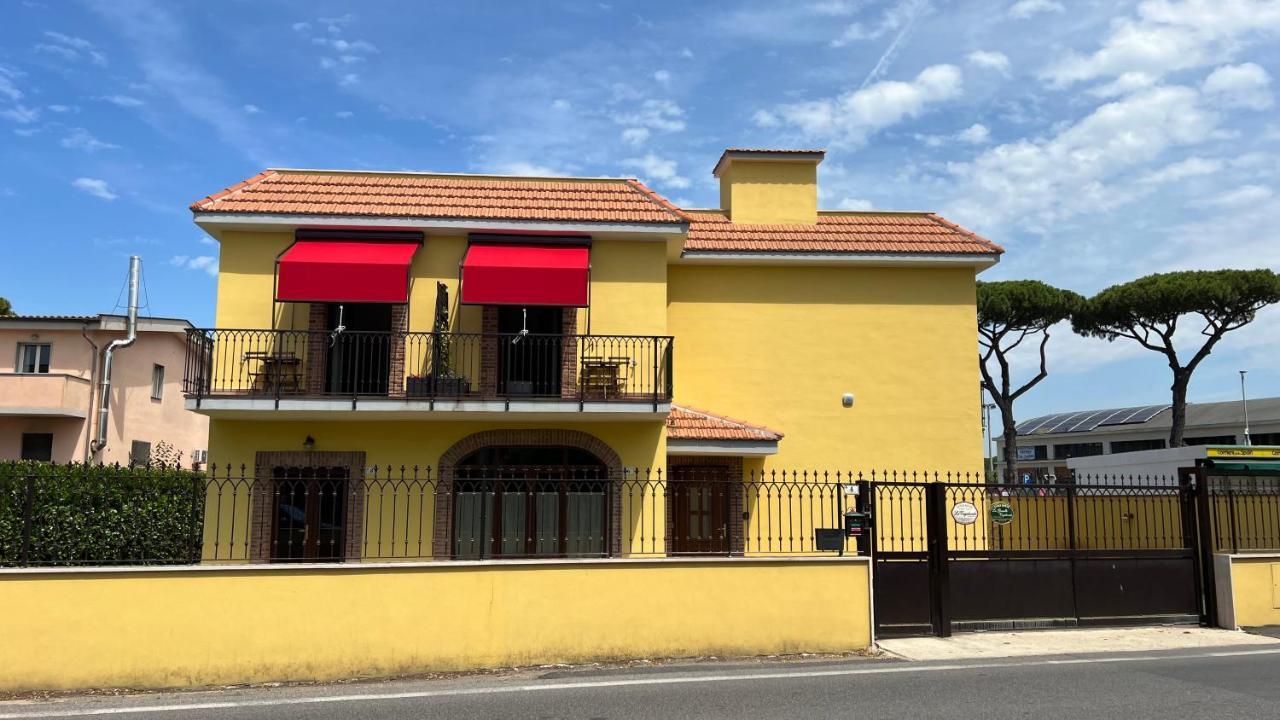 Guest House Le Gemelle Vagabonde Фиумичино Екстериор снимка