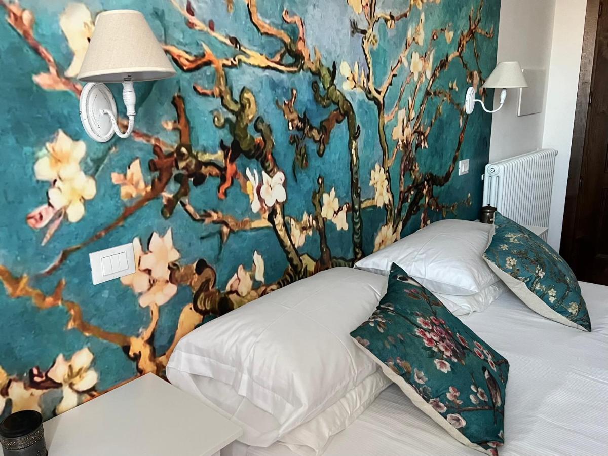 Guest House Le Gemelle Vagabonde Фиумичино Екстериор снимка